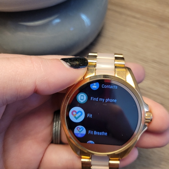 Michael Kors Smart Watch - Picture 3 of 6